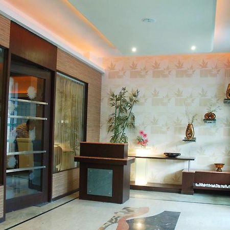 Hotel Sitara Royal Hyderabad Exterior foto