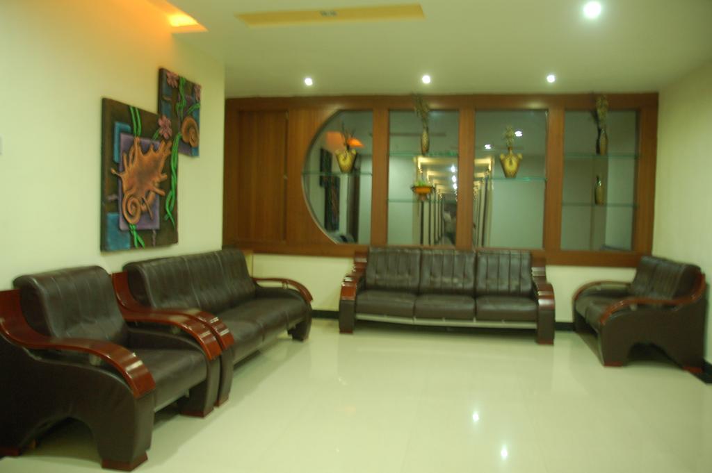 Hotel Sitara Royal Hyderabad Zimmer foto