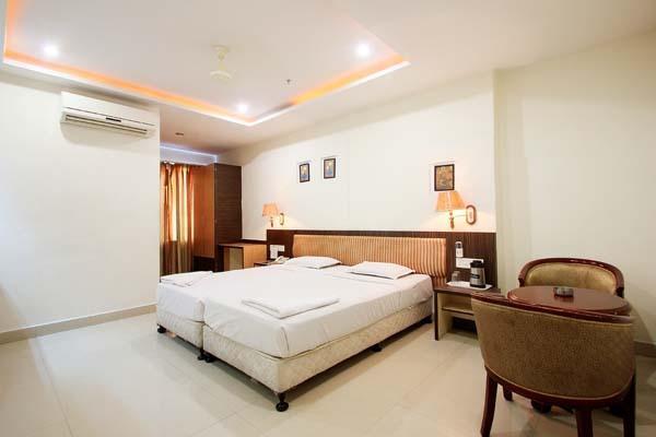 Hotel Sitara Royal Hyderabad Exterior foto